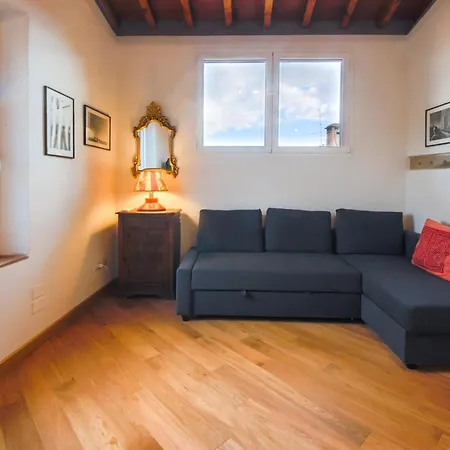 Apartment - Sole Attic With View